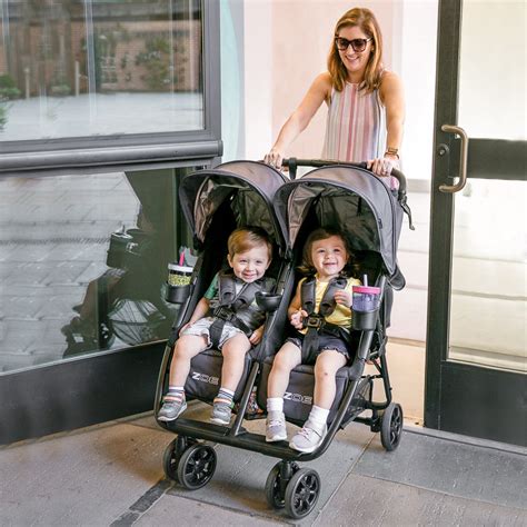 The Traveler is a lightweight, easy to fold stroller that fits in overhead bins and is perfect for air travel. It has a four-panel canopy, a 165-degree recline, and various accessories to enhance your adventure. 